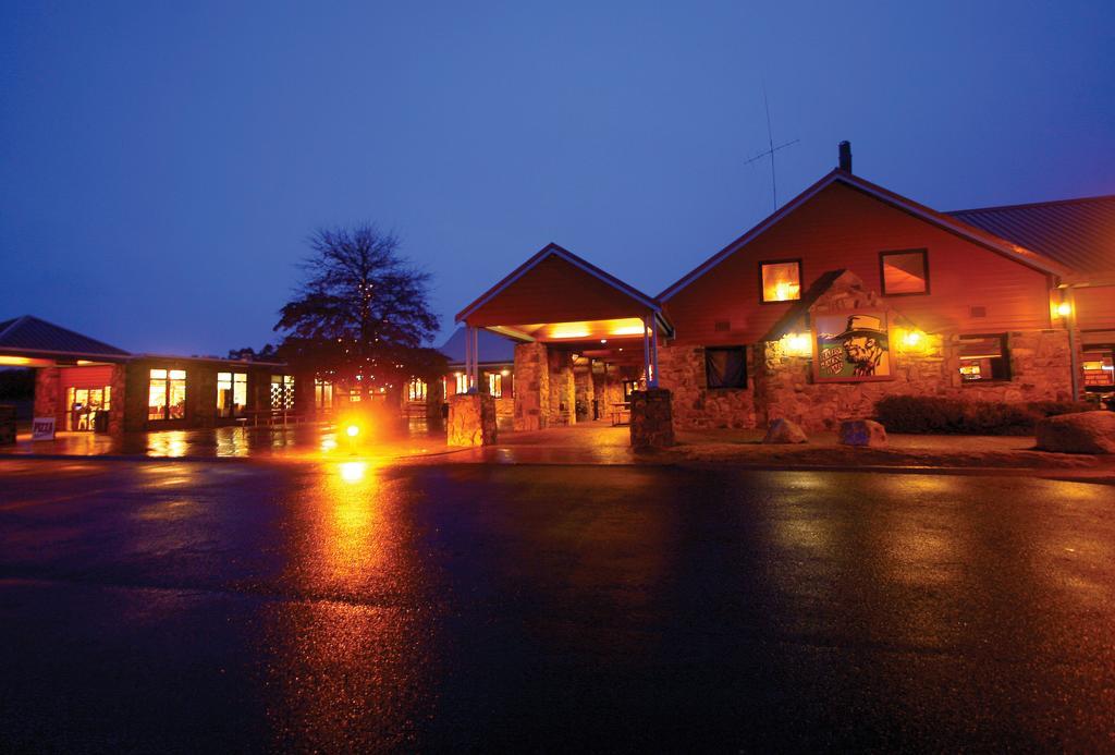 The Station Hotel จินดาไบน์ ภายนอก รูปภาพ